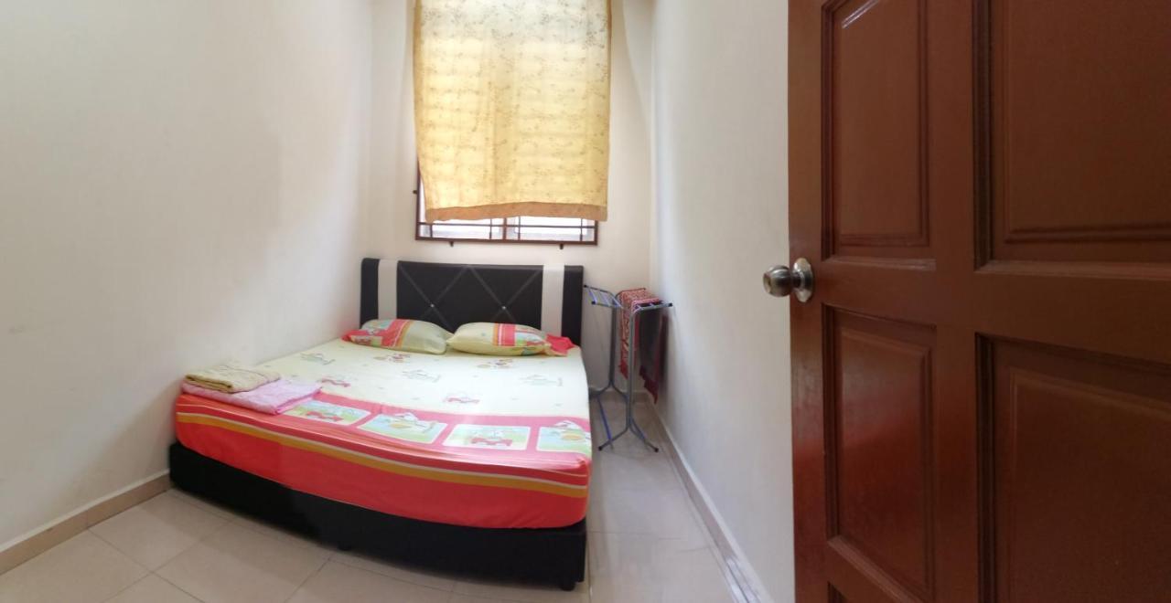 Assyifa Homestay Дунгун Экстерьер фото