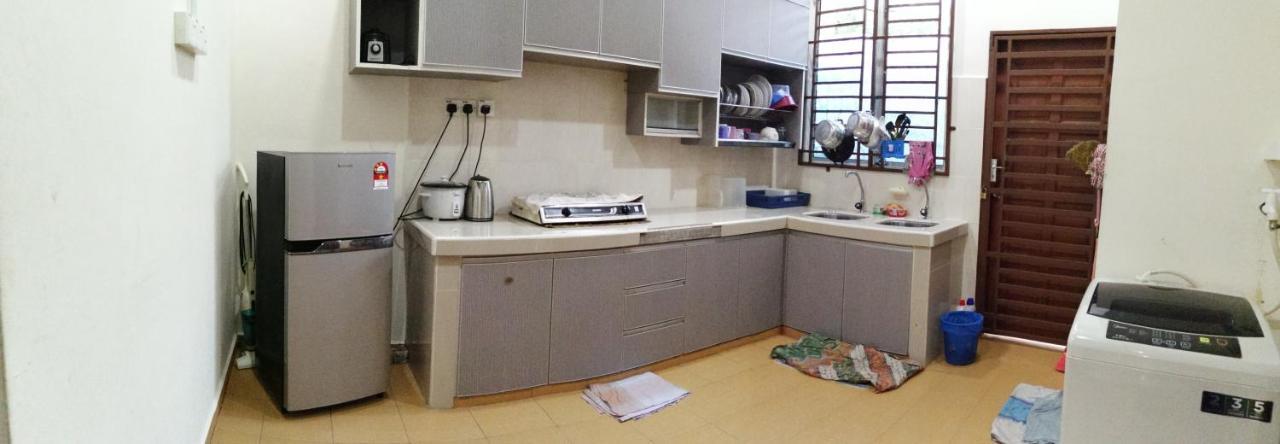 Assyifa Homestay Дунгун Экстерьер фото
